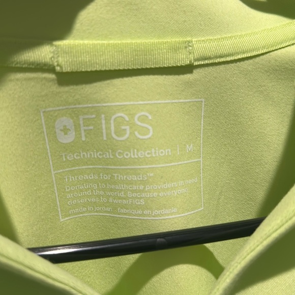 Figs Lime Green Scrub Set - Picture 2 of 8